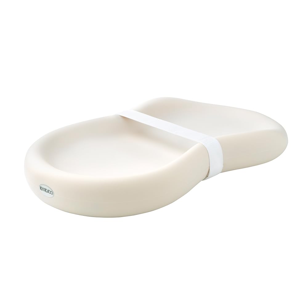 Keekaroo Peanut Baby Vanilla changing pad with wipe-clean water-repellent shell over foam