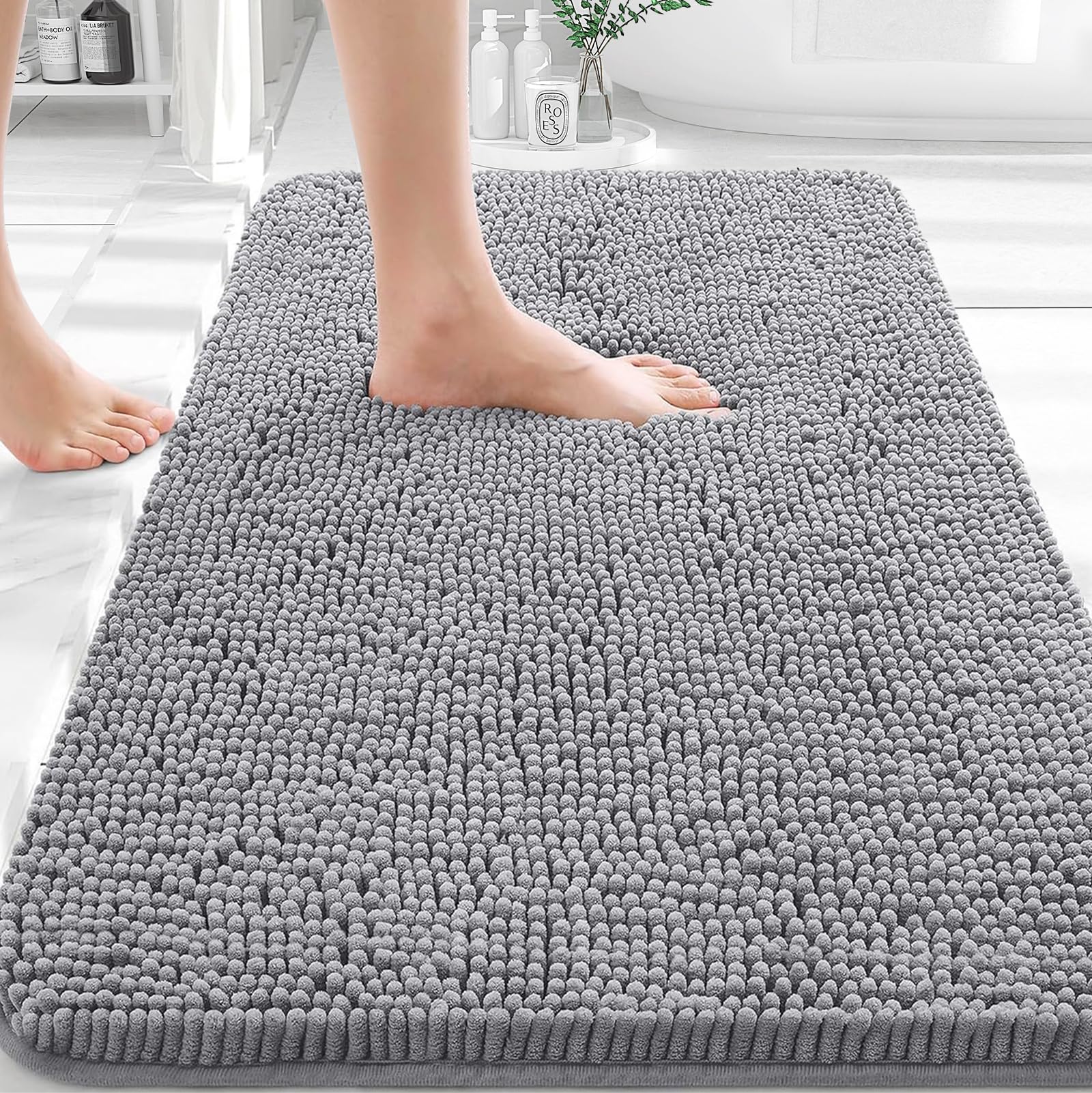 OLANLY 30x20 chenille bath rug on bathroom floor